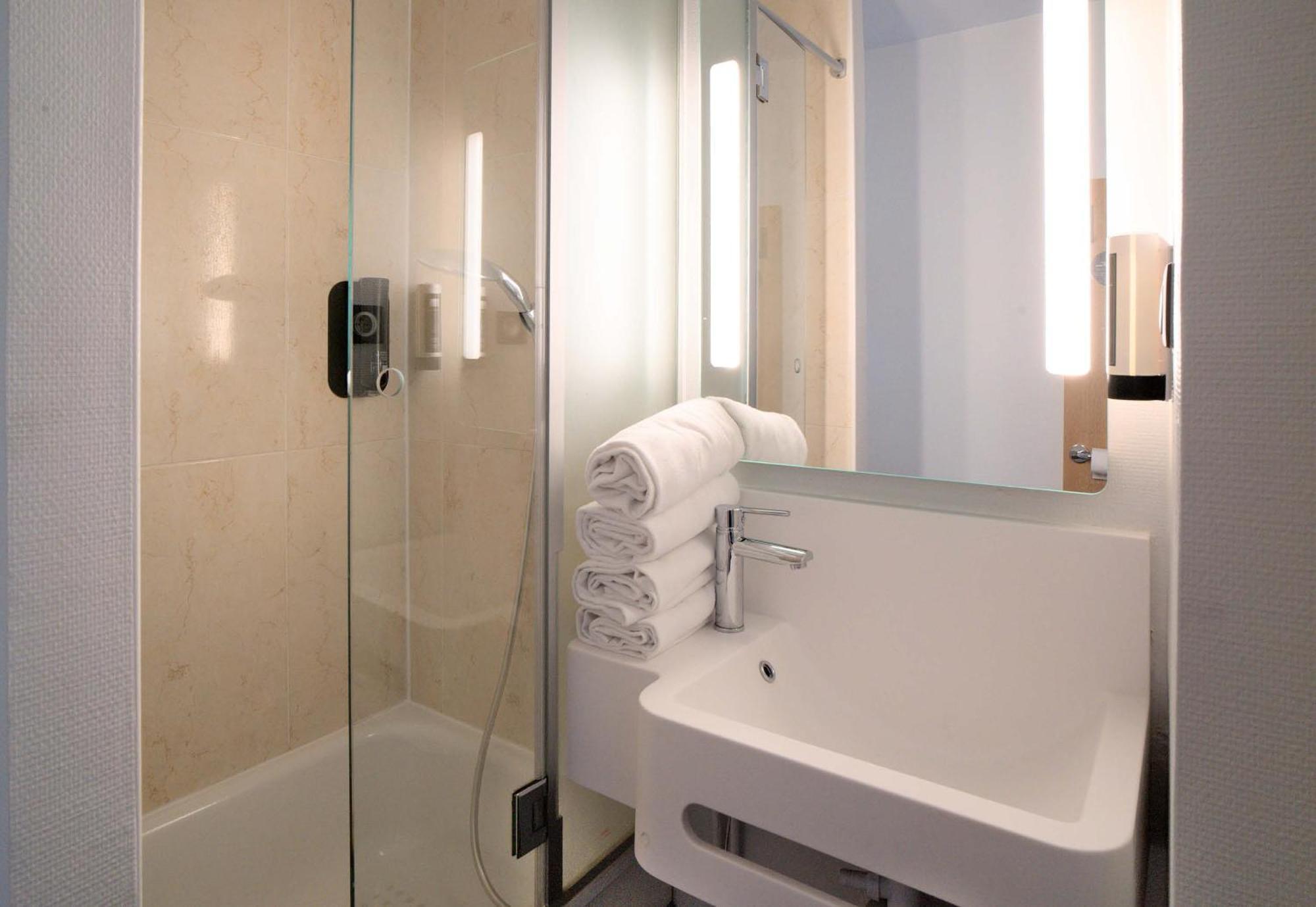 B&B Hotel Dreux Centre Kültér fotó