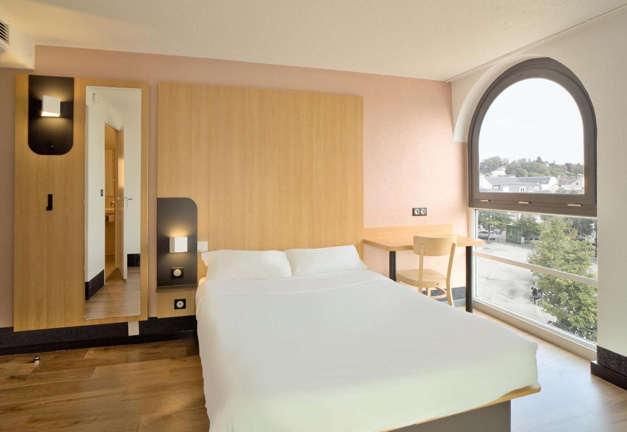 B&B Hotel Dreux Centre Kültér fotó